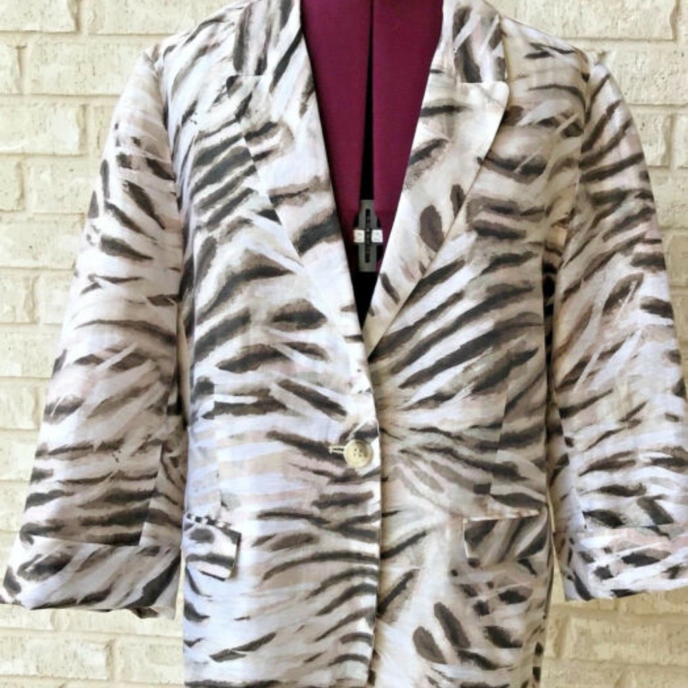 NWT Chicos Tiger Stripe Veronican Pattern Jacket size 16